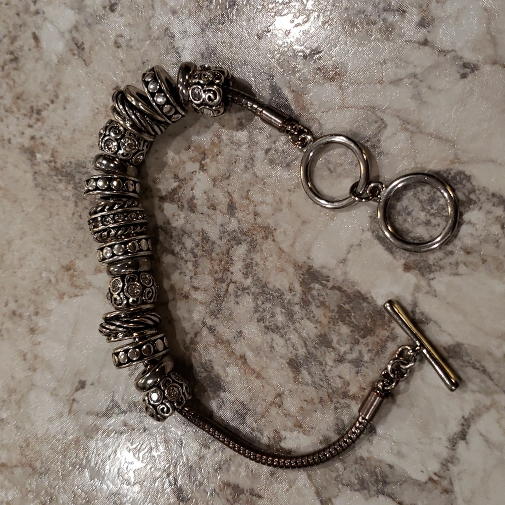 Silver Pandora-like bracelet